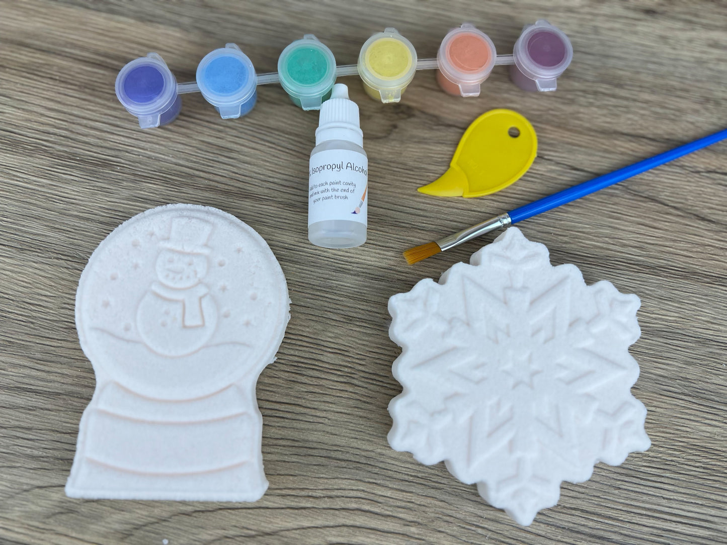 Christmas Snowflake and Snowman Globe Paint Your Own Bath Bomb Kit